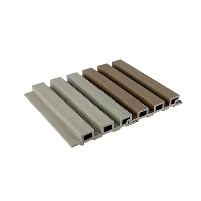 kupować 23x135mm Panel okładzinowy WPC Drewniany plastikowy panel kompozytowy Karbowany panel ścienny Wnętrze brązowe produkcja internetowa