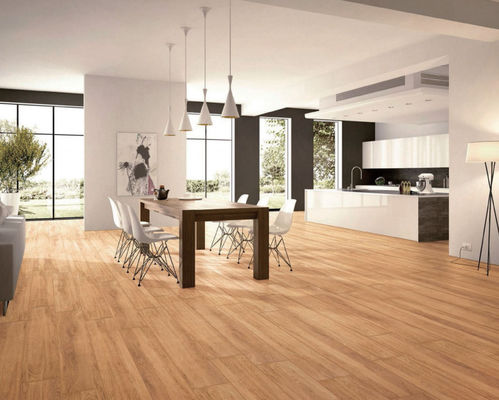 kupować ISO13006 200x1200mm Zewnętrzne płytki porcelanowe z efektem drewna, wielokolorowa płytka drewniana klasy AAA produkcja internetowa