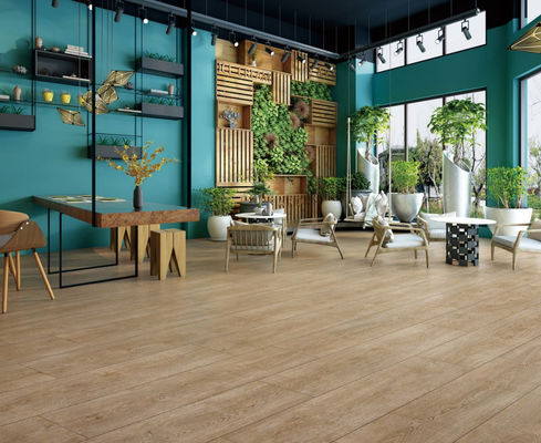 kupować 250x1500mm 36 kg / pudełko Drewniane płytki porcelanowe Beżowy kremowy dąb o grubości 9,5 mm produkcja internetowa
