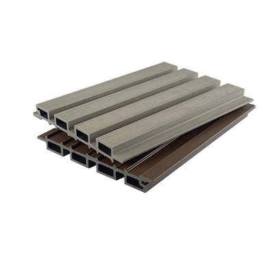Ognioodporny panel okładzinowy WPC 25x227mm Drewniany plastikowy kompozytowy panel kratowy Deska wewnętrzna Projekt biurowy