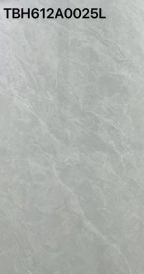 Wnętrze ściany podłogi Szklane płytki 600x1200mm Panele Biurowy balkon Zewnętrzny Szary Carrara Płytki ceramiczne