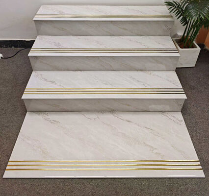 Świeżo szary 470x1200mm Złoty Marmur Bullnose pełny zestaw Polerowane Szklane Ceramiczne schody do dekoracji i mieszkania