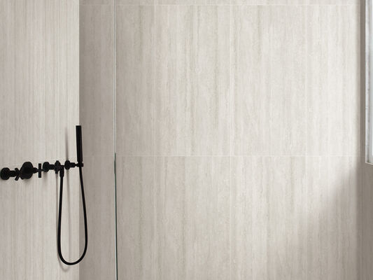 Bezpoślizgowa Beżowa i Jasno Szara Podłoga Trawertyna 600x1200mm Płytki Porcelanowe Matt Do Salonu